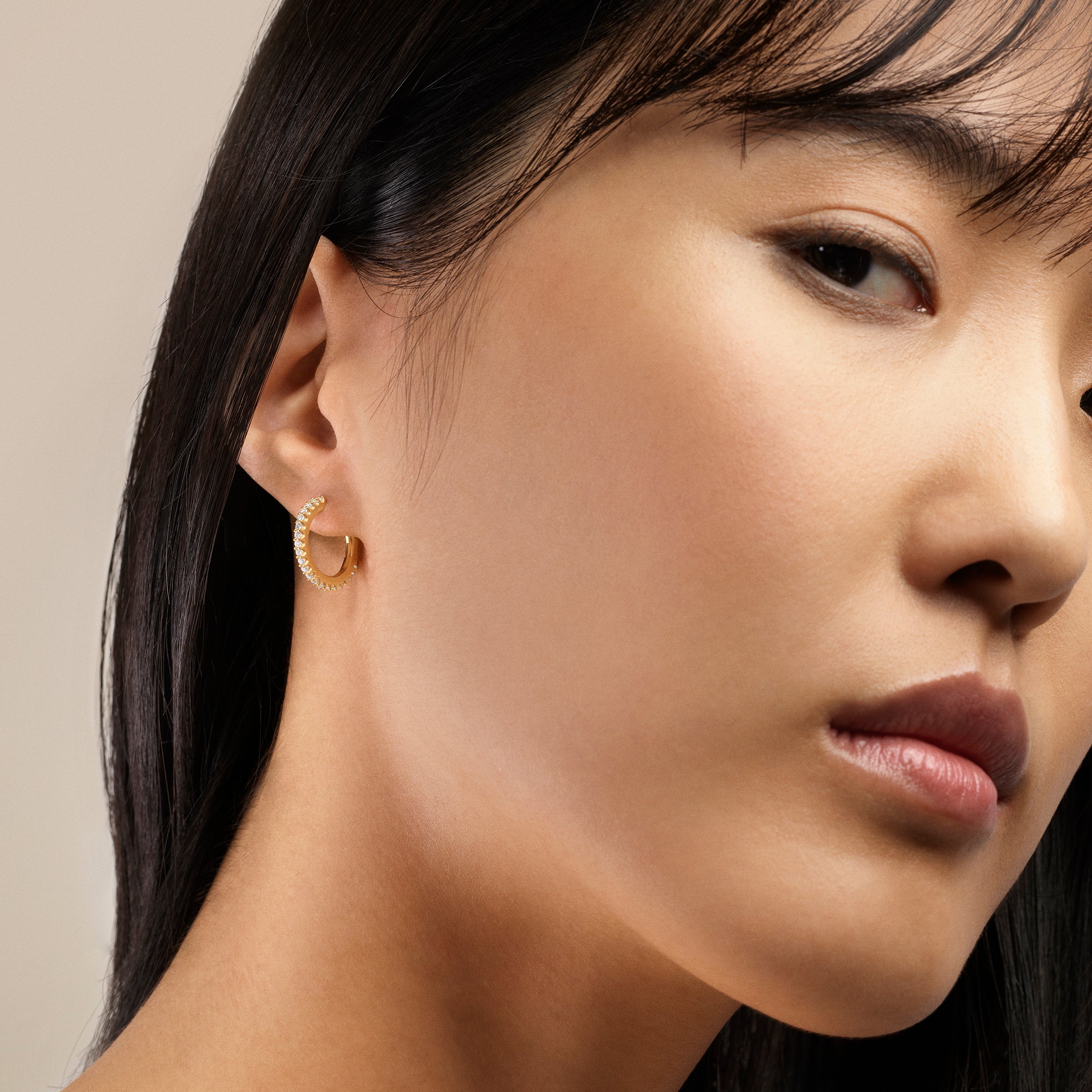 18 kt. Love Bands creoler lille m/0,42 ct. TW.VS.