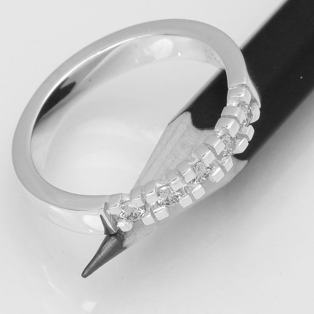 14 kt.hvidg. all.ring m/5x0,04 ct. W-si Allianz