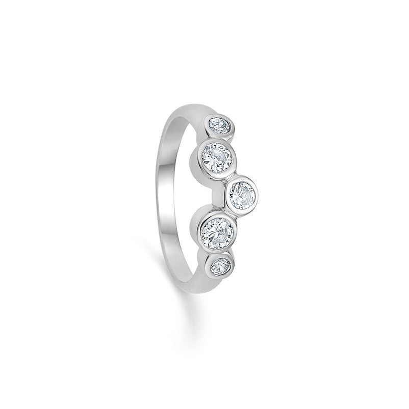 Sølvring m/5 synt.zirc. forskudt Rds Sølv