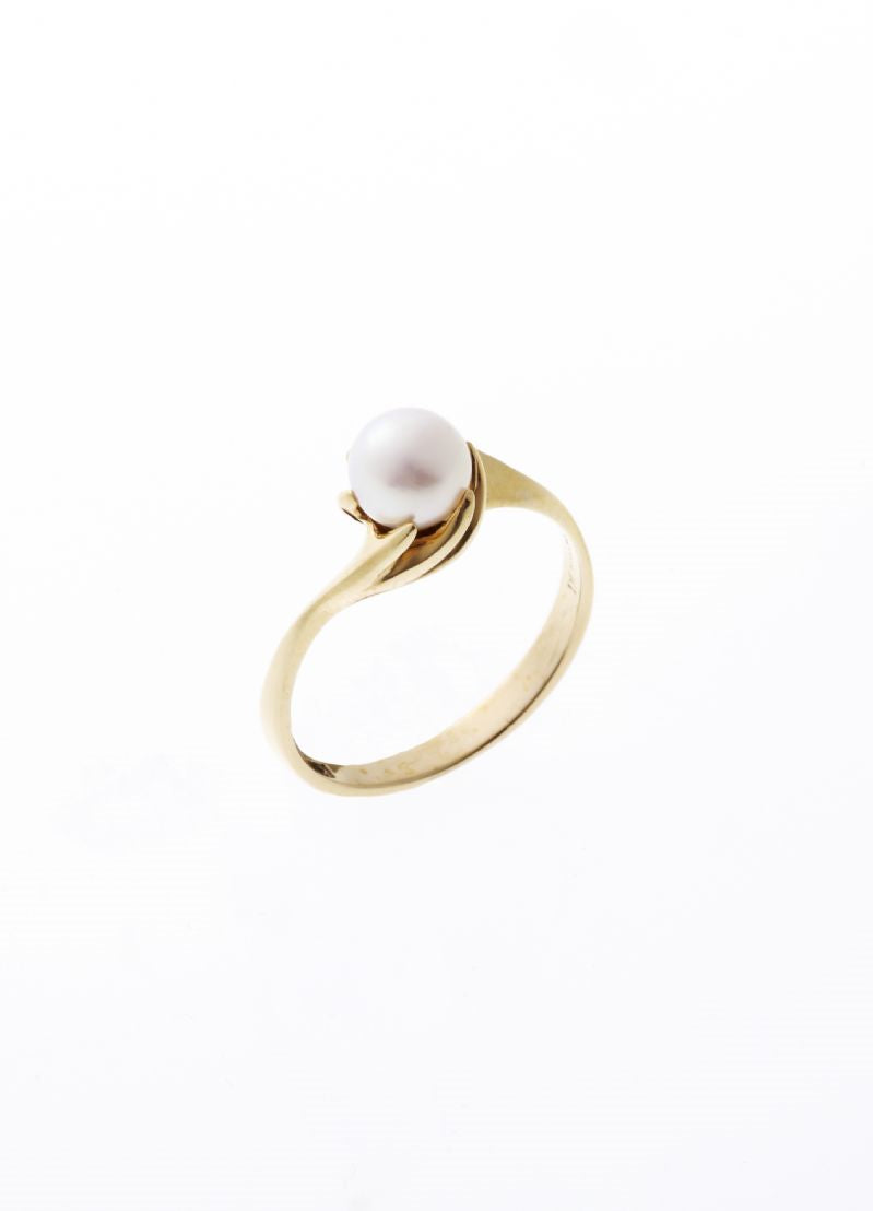 8 kt. guld ring m/Kulturperle