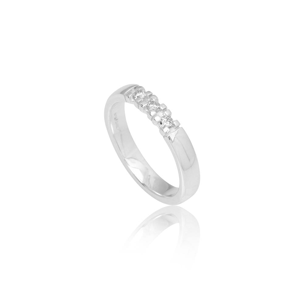 14 kt.hvidg. all.ring m/3x0,05 ct. W-si Allianz