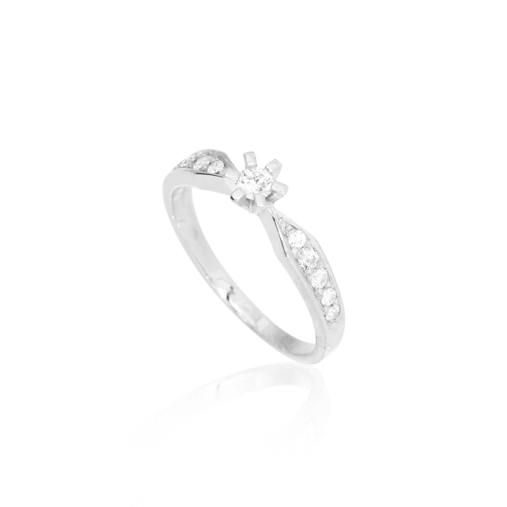 14kt Deluxz ring hvg, ialt 0,30 ct. W.Tca/SI